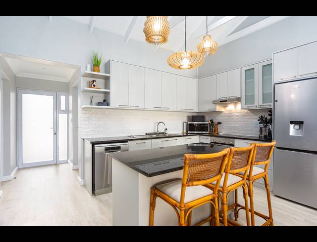 2 BEDROOM HOUSE SOLD IN KLEIN PARYS